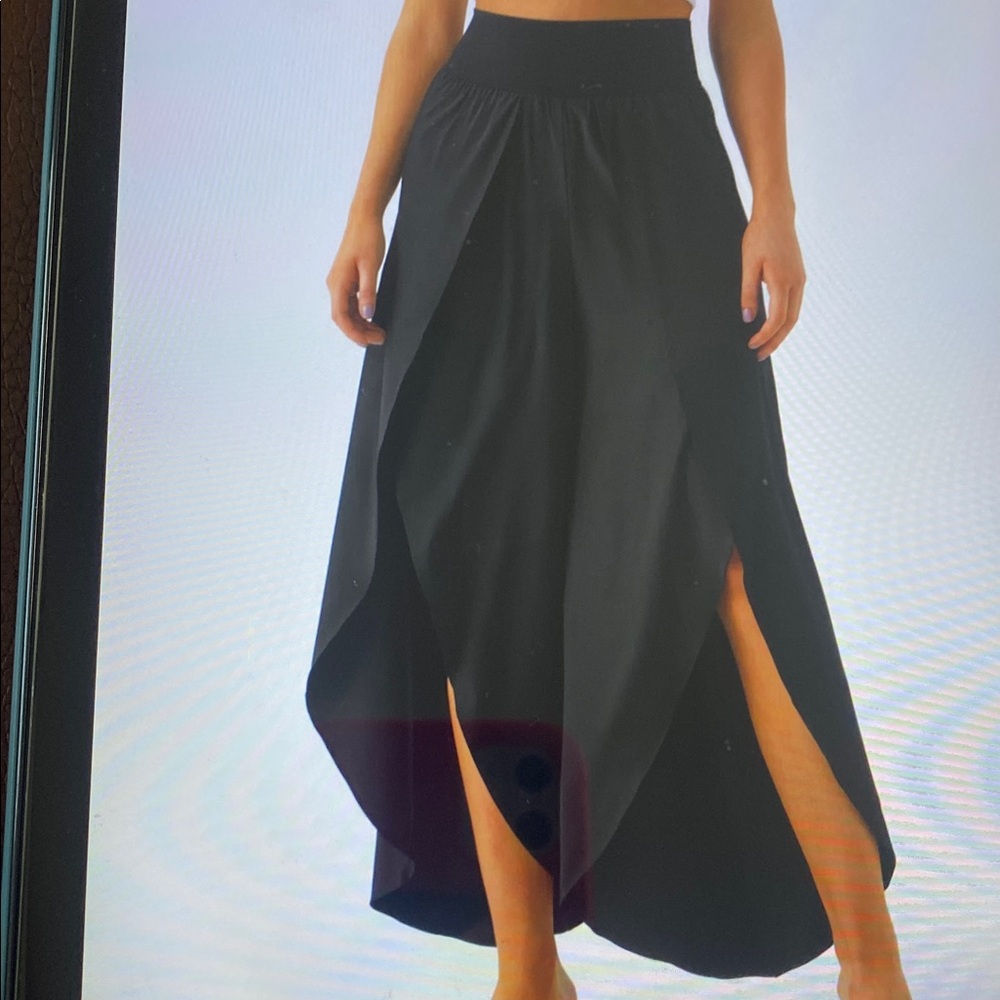 XLARGE. (PETITE). HALARA BREEZEFUL PALAZZO FLOWY RUFFLE WIDE LEG DANCE PANTS - Picture 1 of 10